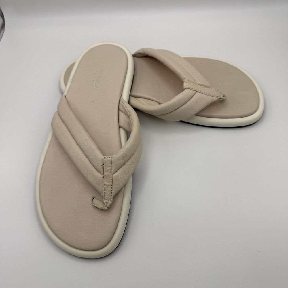 Shoe The Bear Denmark Sandals Women 41 Beige Puffy Thong Scandi Quiet Luxury